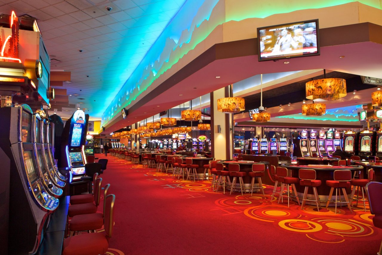 Jeux de table au Casino Golden Palace Boulogne-sur-Mer